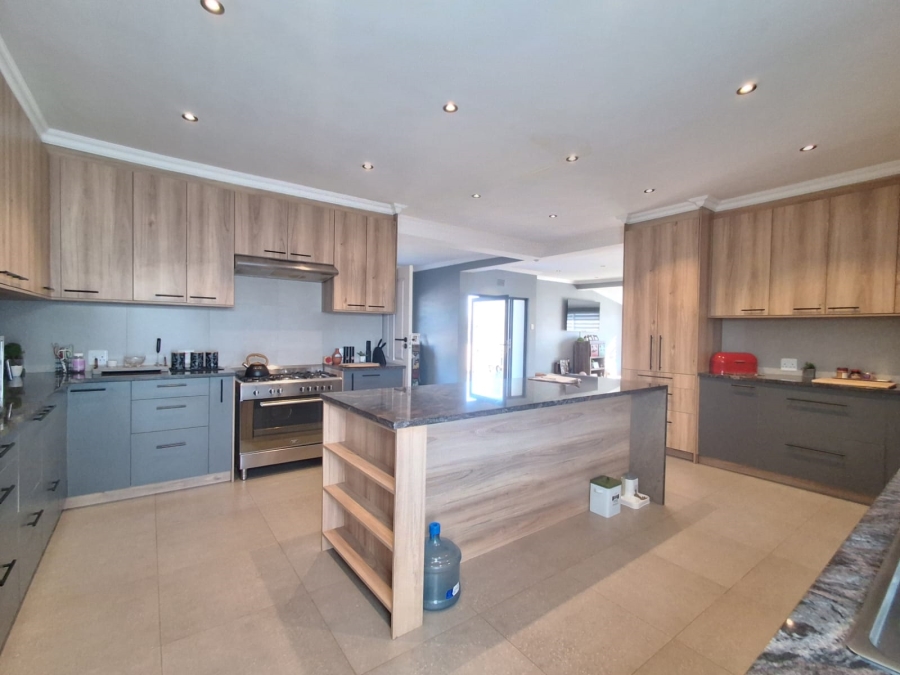 4 Bedroom Property for Sale in Meyerton Central Gauteng