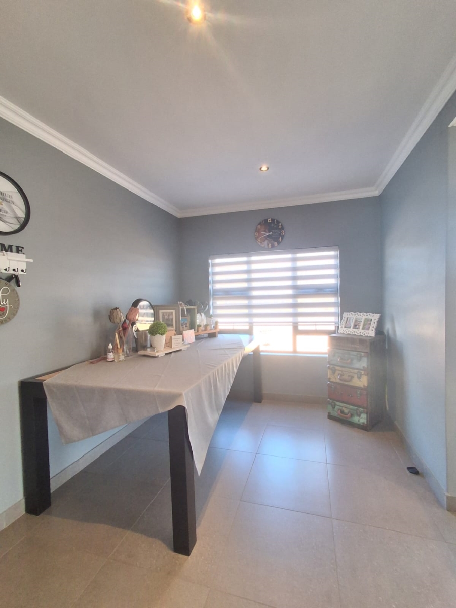 4 Bedroom Property for Sale in Meyerton Central Gauteng