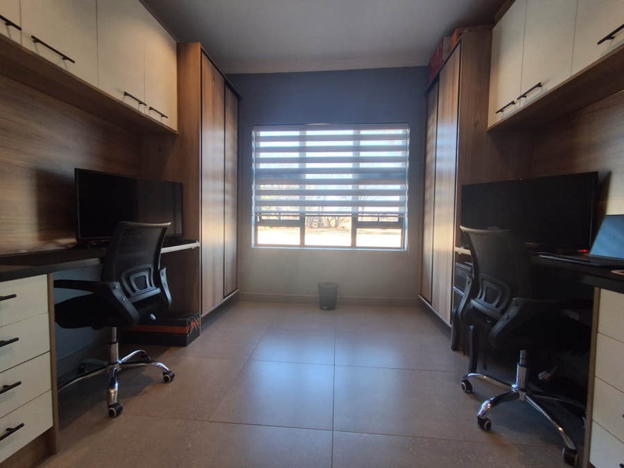 4 Bedroom Property for Sale in Meyerton Central Gauteng