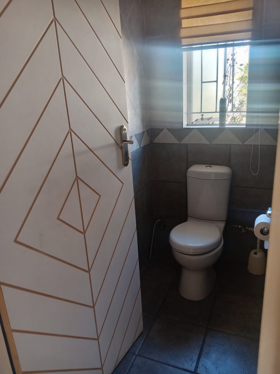 3 Bedroom Property for Sale in Three Rivers East Gauteng