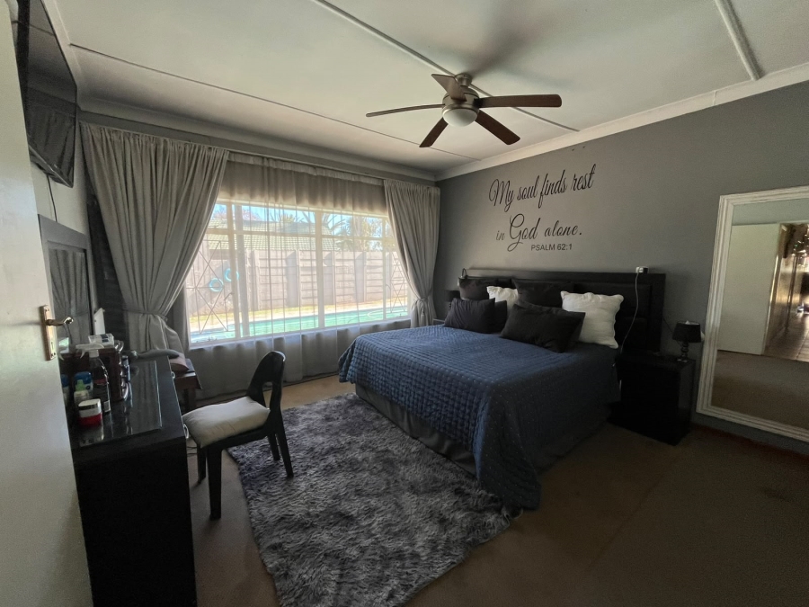 4 Bedroom Property for Sale in Brenthurst Gauteng