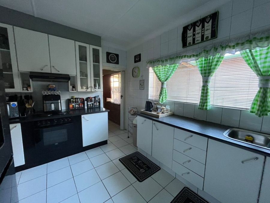 4 Bedroom Property for Sale in Brenthurst Gauteng