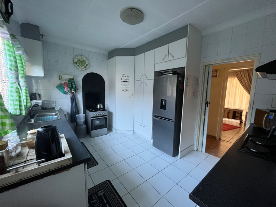 4 Bedroom Property for Sale in Brenthurst Gauteng