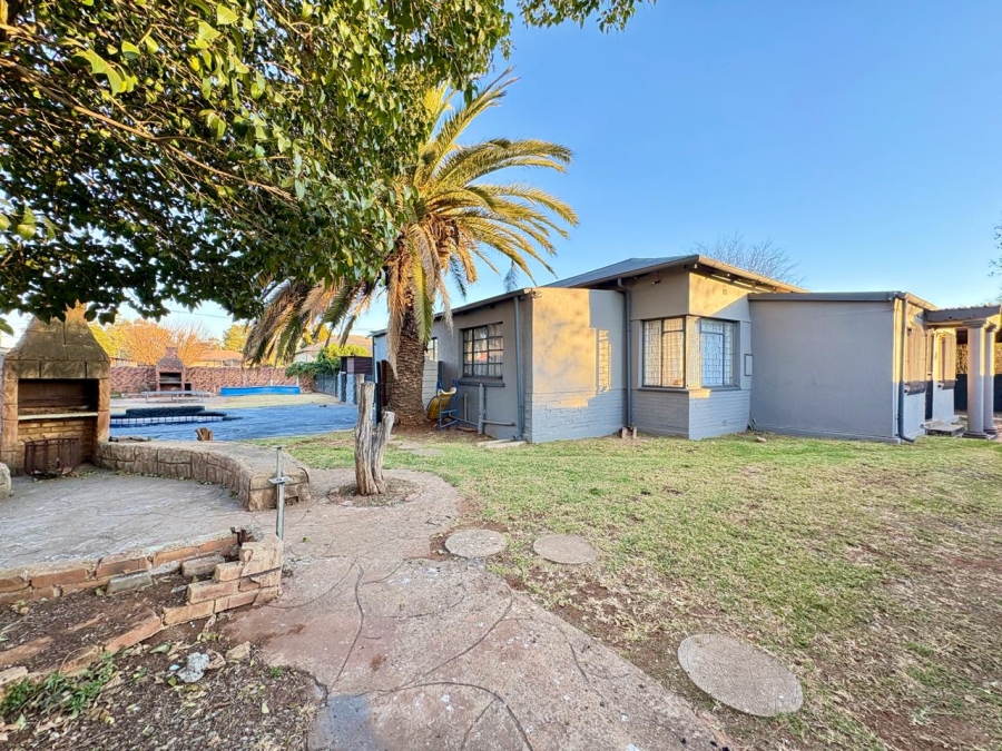 3 Bedroom Property for Sale in Brakpan Central Gauteng
