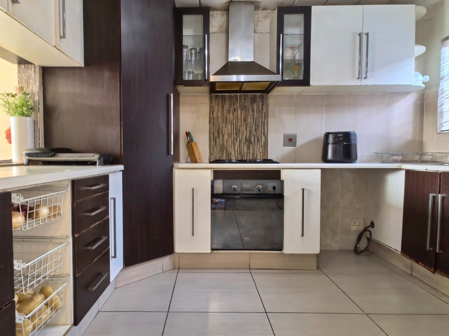 2 Bedroom Property for Sale in Blackheath Gauteng