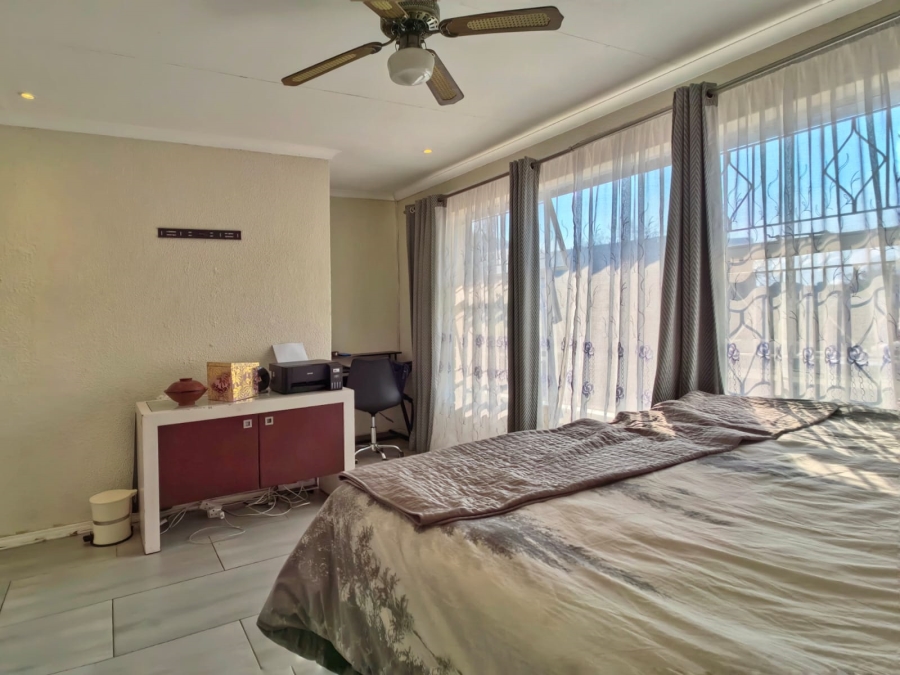 2 Bedroom Property for Sale in Blackheath Gauteng