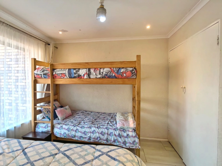 2 Bedroom Property for Sale in Blackheath Gauteng