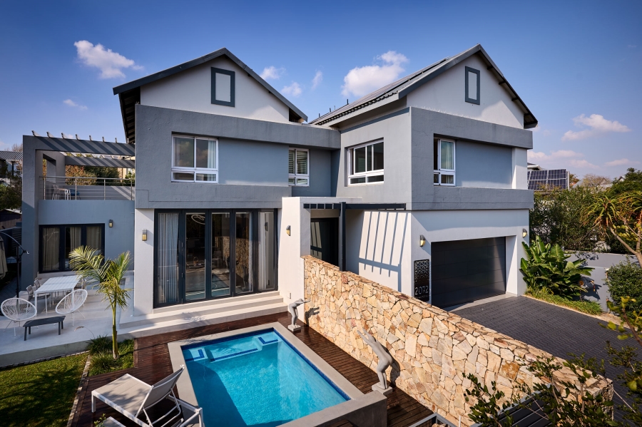 4 Bedroom Property for Sale in Waterfall Country Village Gauteng