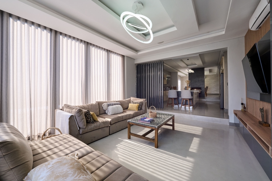 4 Bedroom Property for Sale in Waterfall Country Village Gauteng