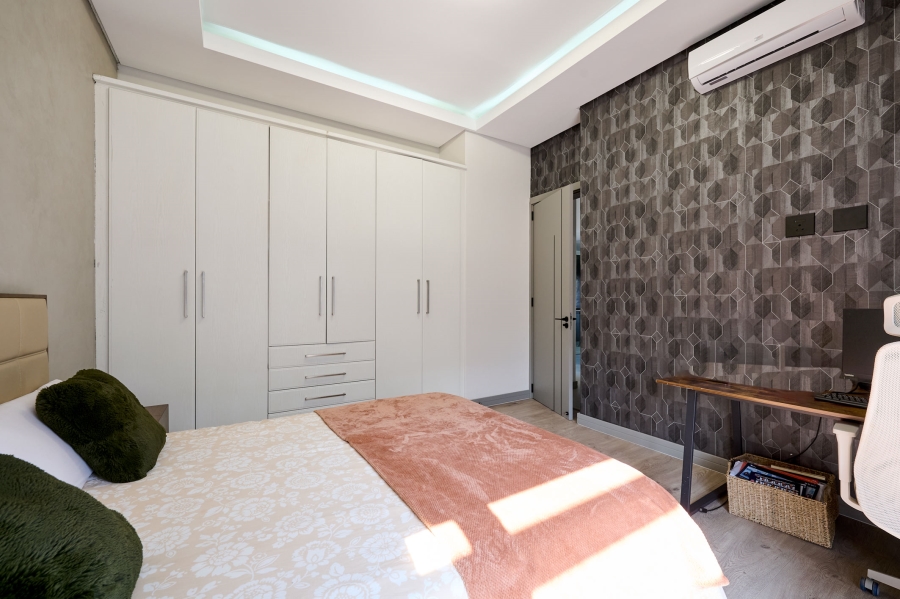 4 Bedroom Property for Sale in Waterfall Country Village Gauteng