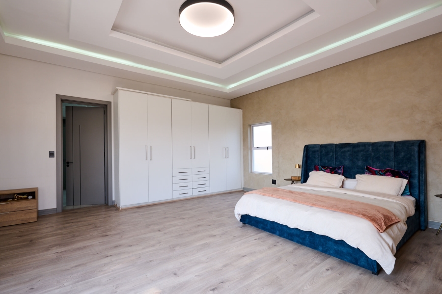 4 Bedroom Property for Sale in Waterfall Country Village Gauteng