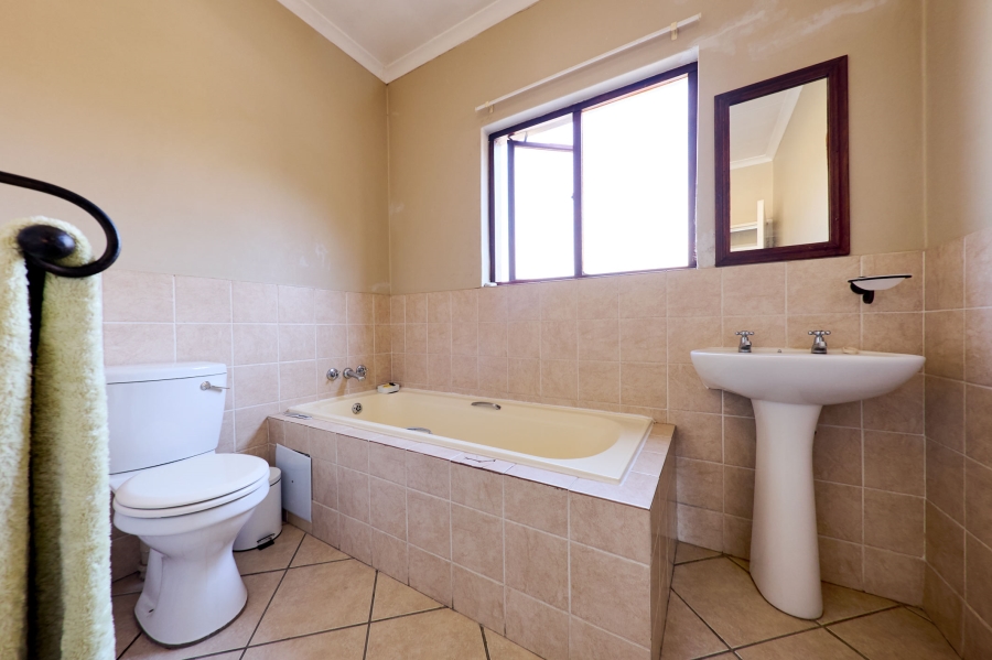 3 Bedroom Property for Sale in Summerset Gauteng