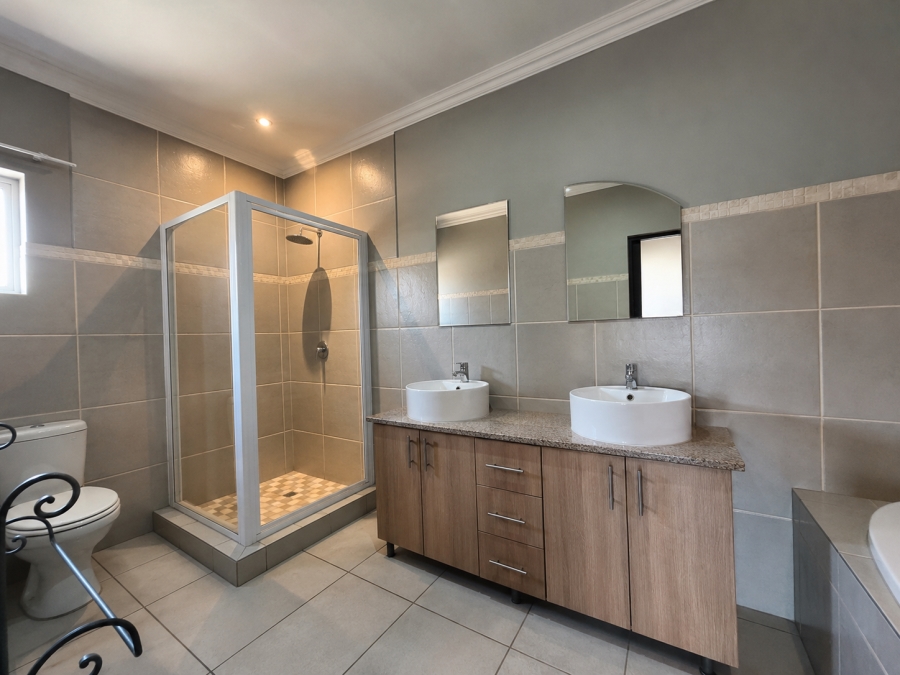 To Let 4 Bedroom Property for Rent in Six Fountains Residential Estate Gauteng
