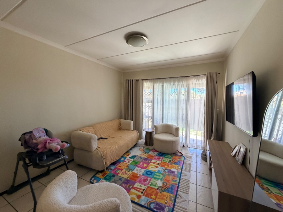 2 Bedroom Property for Sale in North Riding Gauteng