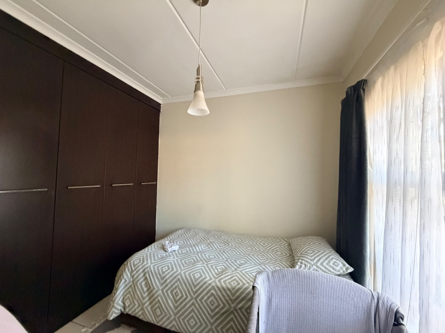 2 Bedroom Property for Sale in North Riding Gauteng