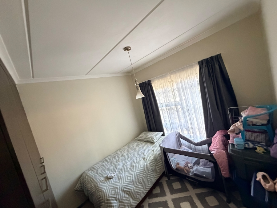 2 Bedroom Property for Sale in North Riding Gauteng
