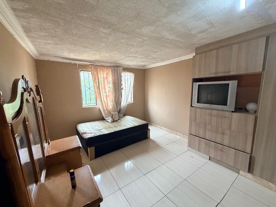4 Bedroom Property for Sale in Olievenhoutbosch Gauteng