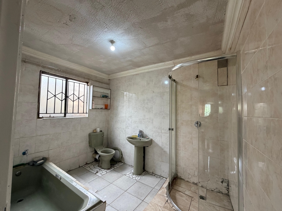 4 Bedroom Property for Sale in Olievenhoutbosch Gauteng