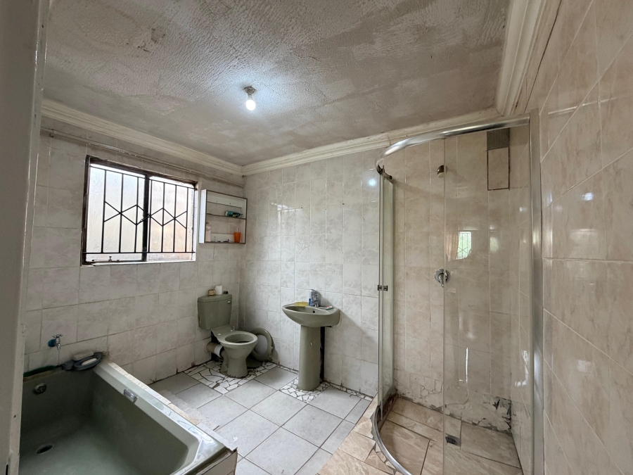 4 Bedroom Property for Sale in Olievenhoutbosch Gauteng