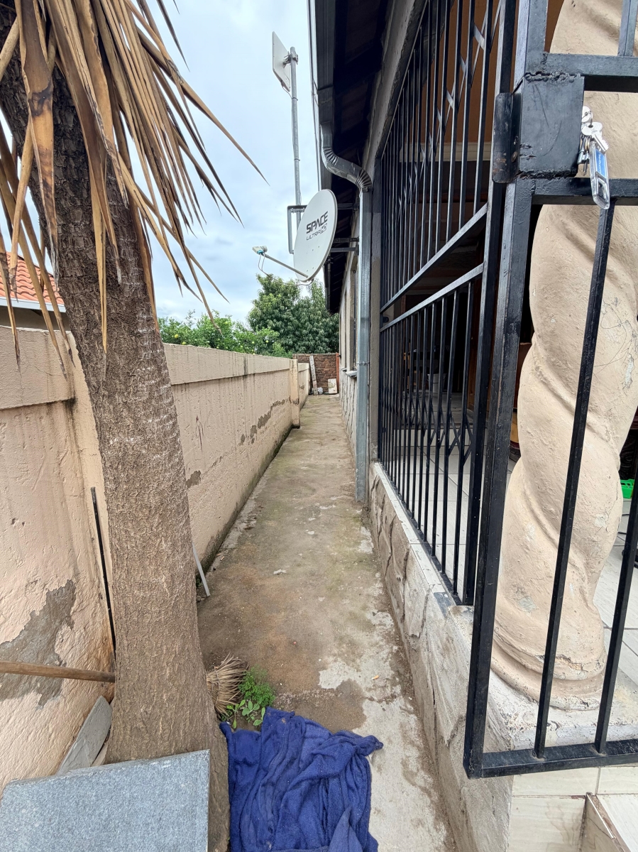 4 Bedroom Property for Sale in Olievenhoutbosch Gauteng