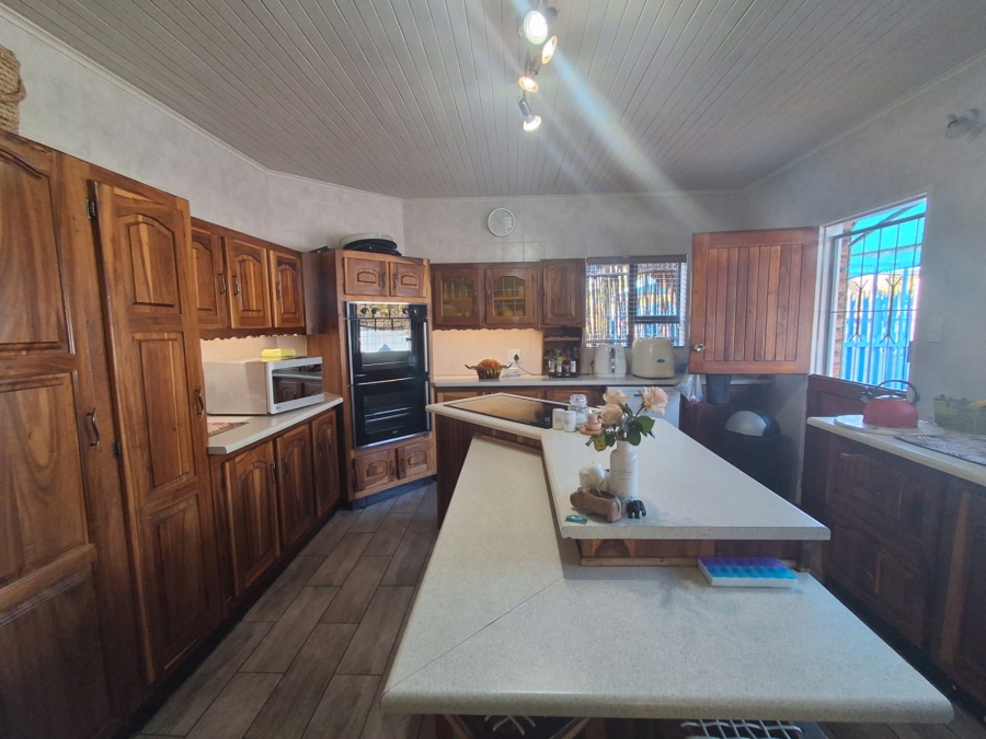 3 Bedroom Property for Sale in Carletonville Central Gauteng