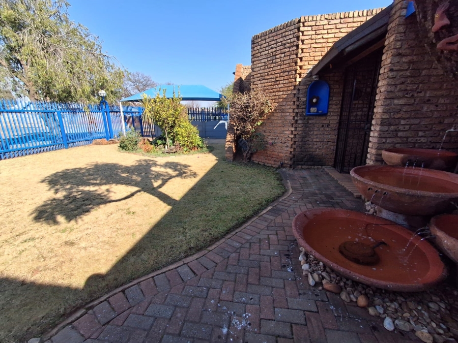 3 Bedroom Property for Sale in Carletonville Central Gauteng
