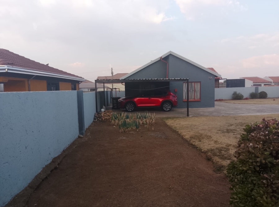 2 Bedroom Property for Sale in New Payneville Gauteng