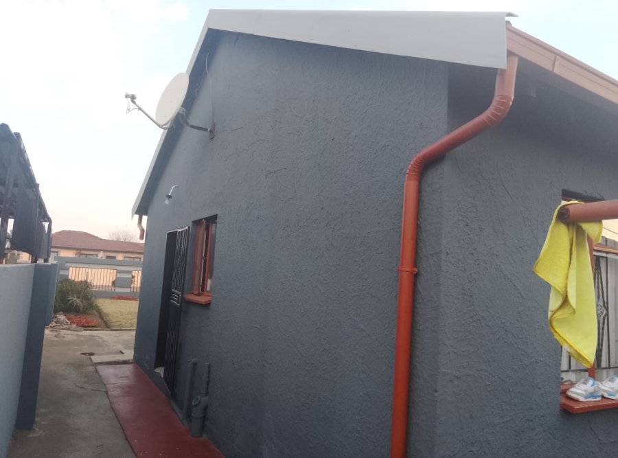 2 Bedroom Property for Sale in New Payneville Gauteng