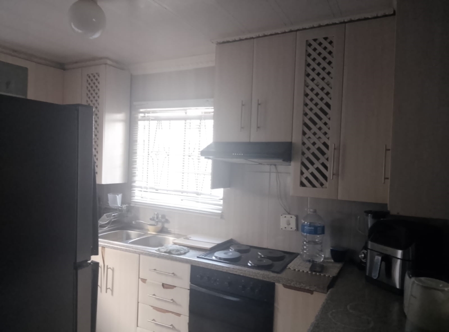 2 Bedroom Property for Sale in New Payneville Gauteng