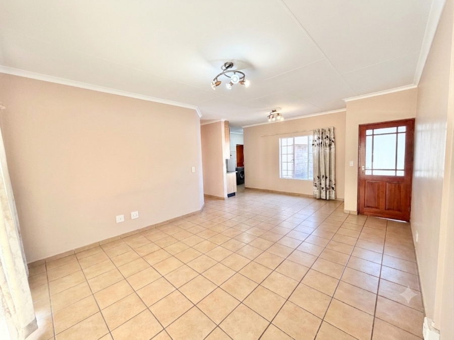 3 Bedroom Property for Sale in Thatchfield Estate Gauteng