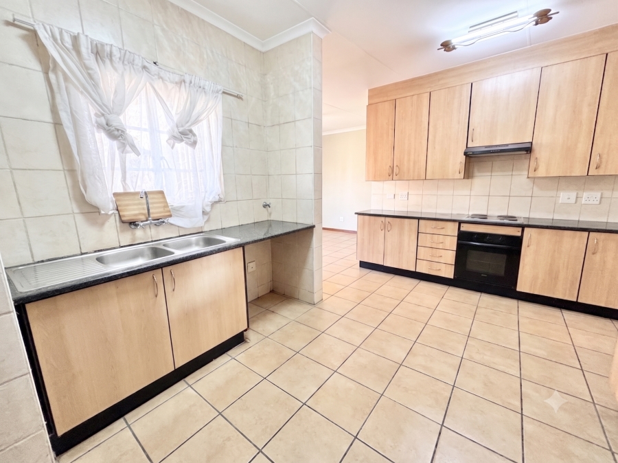 3 Bedroom Property for Sale in Thatchfield Estate Gauteng