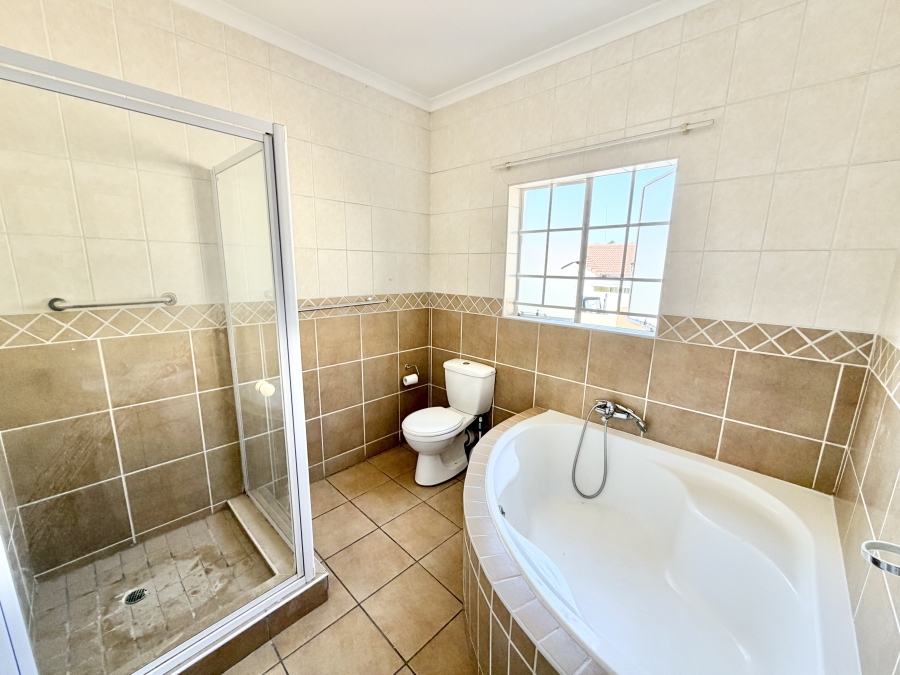 3 Bedroom Property for Sale in Thatchfield Estate Gauteng