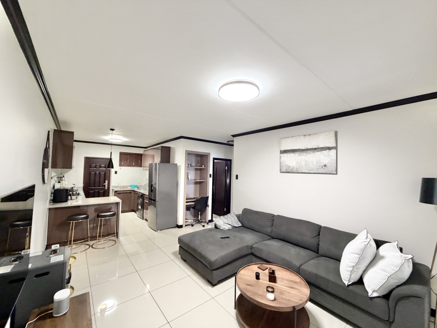 2 Bedroom Property for Sale in Blue Hills Gauteng