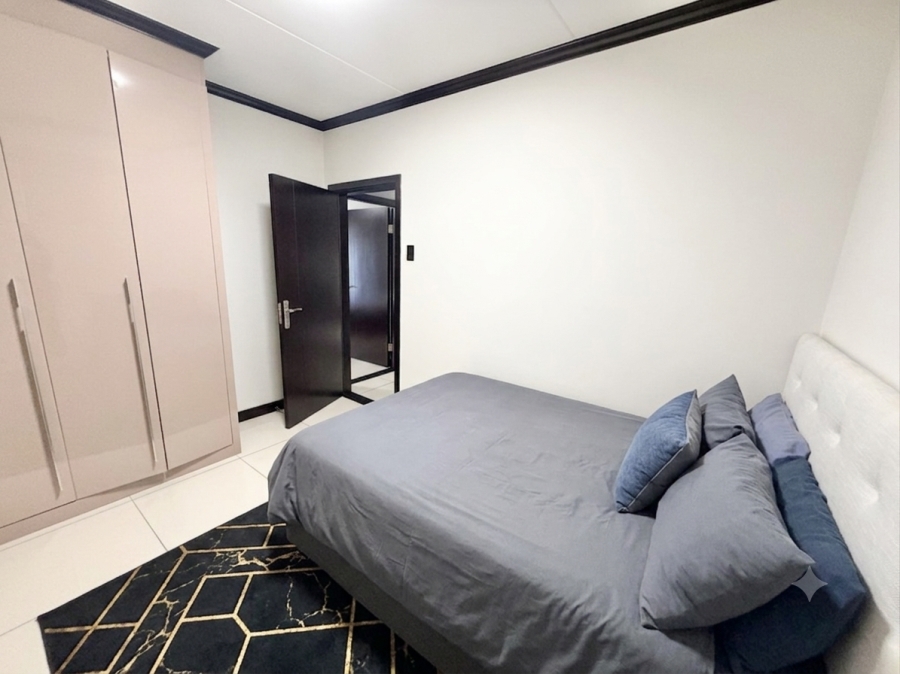 2 Bedroom Property for Sale in Blue Hills Gauteng