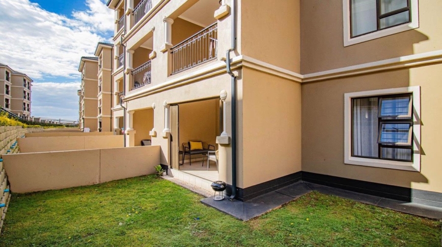 2 Bedroom Property for Sale in Blue Hills Gauteng