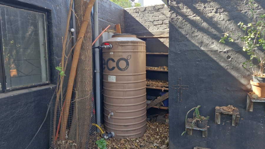 2 Bedroom Property for Sale in Brixton Gauteng