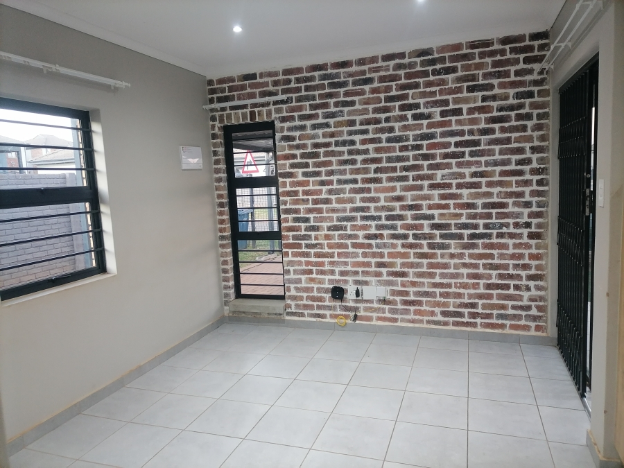To Let 3 Bedroom Property for Rent in Lotus Gardens Gauteng