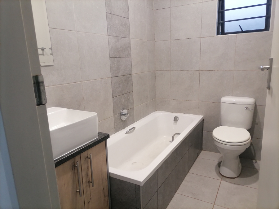 To Let 3 Bedroom Property for Rent in Lotus Gardens Gauteng