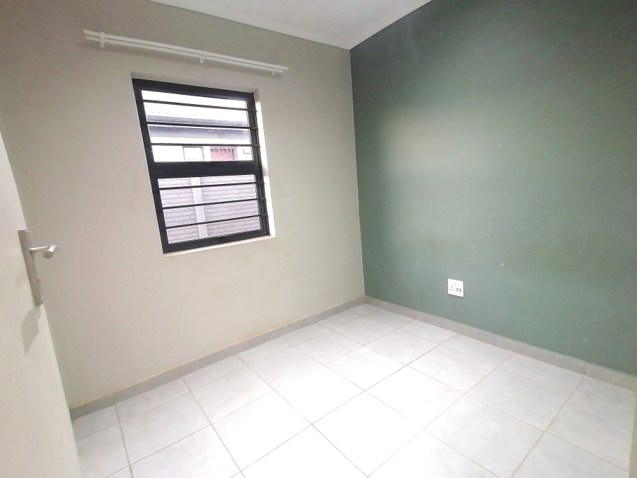 To Let 3 Bedroom Property for Rent in Lotus Gardens Gauteng