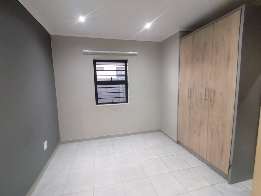 To Let 3 Bedroom Property for Rent in Lotus Gardens Gauteng