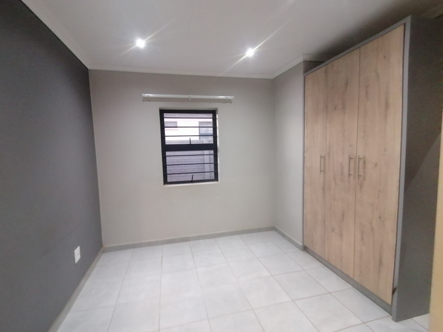 To Let 3 Bedroom Property for Rent in Lotus Gardens Gauteng