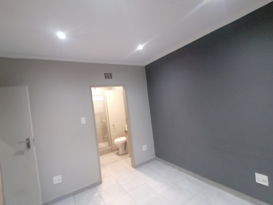 To Let 3 Bedroom Property for Rent in Lotus Gardens Gauteng