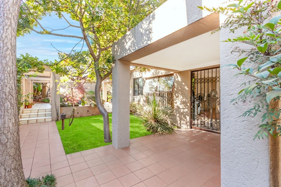 2 Bedroom Property for Sale in Khyber Rock Gauteng