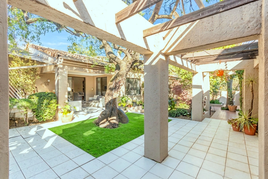 2 Bedroom Property for Sale in Khyber Rock Gauteng