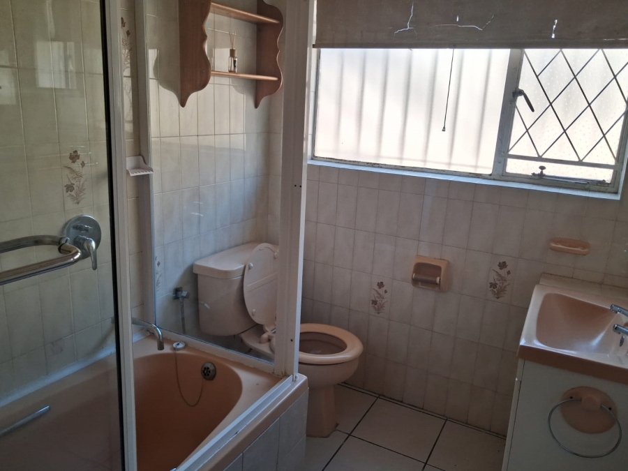 3 Bedroom Property for Sale in Florida Hills Gauteng