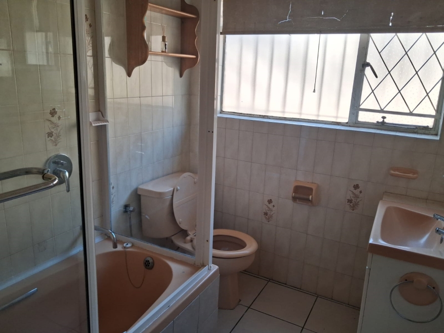 3 Bedroom Property for Sale in Florida Hills Gauteng