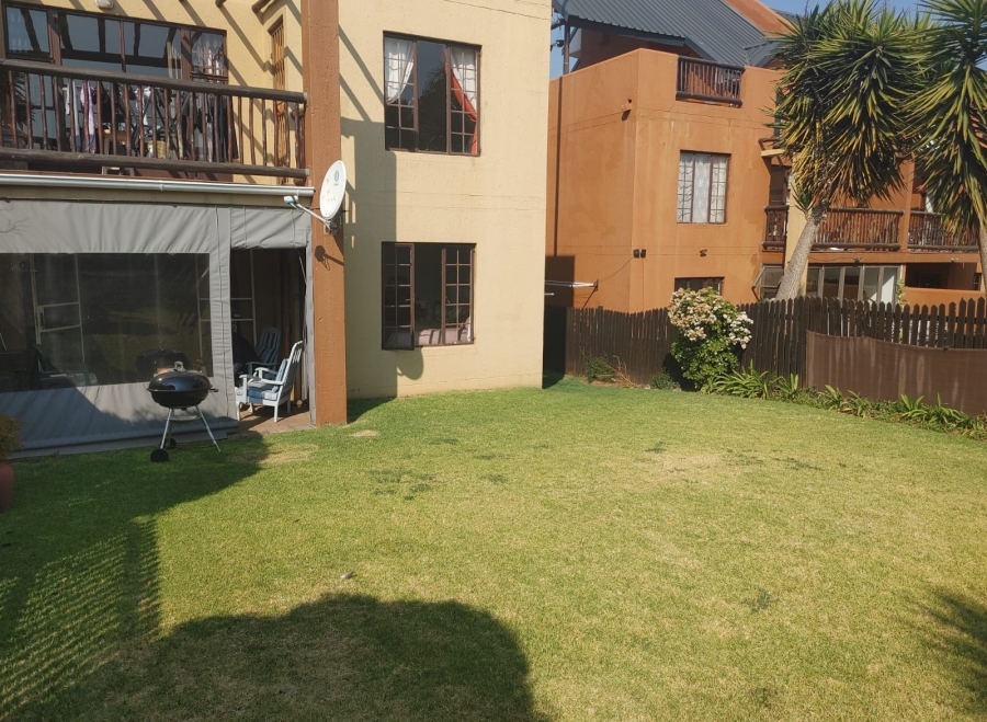 2 Bedroom Property for Sale in Eden Glen Gauteng