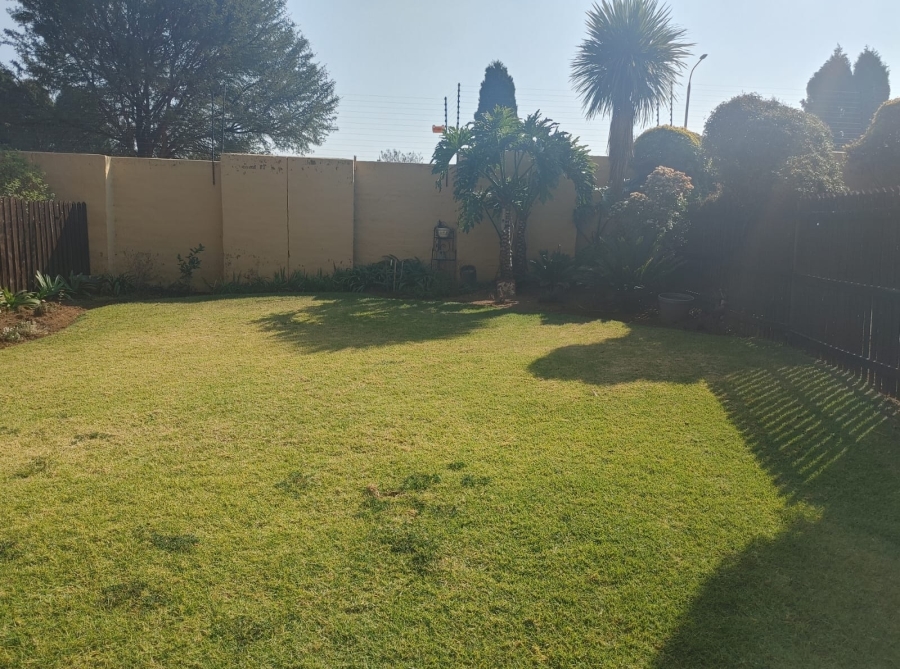 2 Bedroom Property for Sale in Eden Glen Gauteng