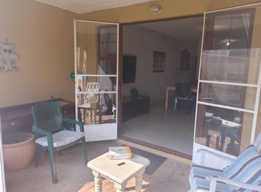 2 Bedroom Property for Sale in Eden Glen Gauteng
