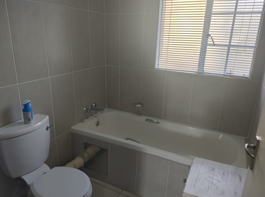 2 Bedroom Property for Sale in Eden Glen Gauteng